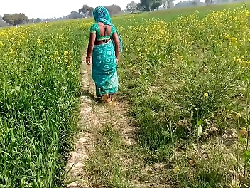 Dethotic bhaju ko gehu ke khet me raggad ke choda doesn t make sense in English