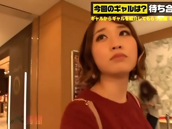 Pleasure Yourself with This Voluptuous JAV Enchantress!