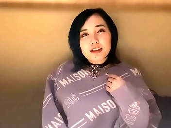 Getting Naughty with the Seductive MILF in 476MLA-044