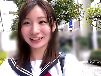 Hamedori JAV MILF Enchantress with Luscious Curves Sets Your Soul Ablaze!