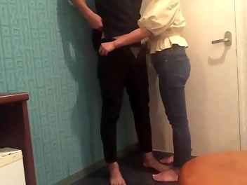 JAV Slut Gets Fucked by Her Luscious Lover at the Door: Unleash Your Desires with Extreme Couples Sex!